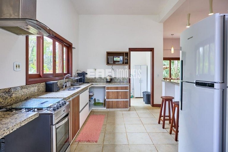 Casa para locação de temporada com 4 dormitórios, em Itamamb