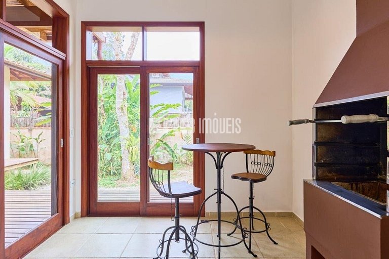 Casa para locação de temporada com 4 dormitórios, em Itamamb