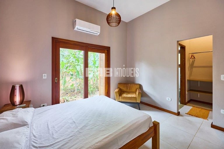 Casa para locação de temporada com 4 dormitórios, em Itamamb