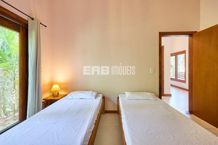 Casa para locação de temporada com 4 dormitórios, em Itamamb