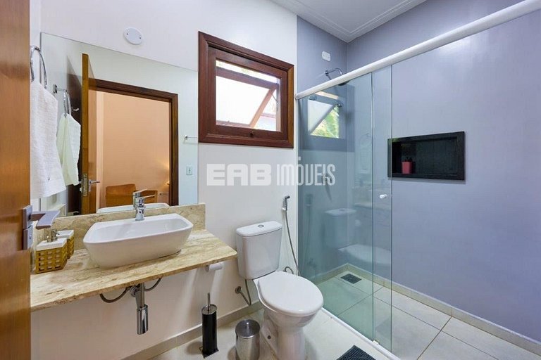 Casa para locação de temporada com 4 dormitórios, em Itamamb