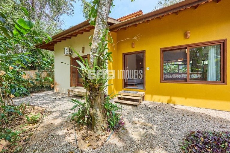 Casa para locação de temporada com 4 dormitórios, em Itamamb