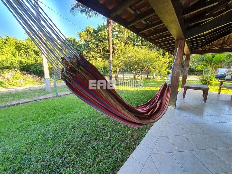 Em frente à área verde