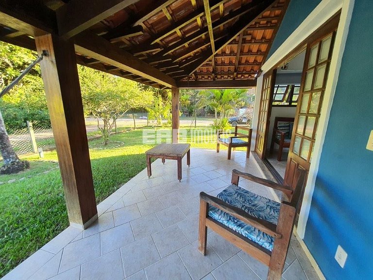 Em frente à área verde