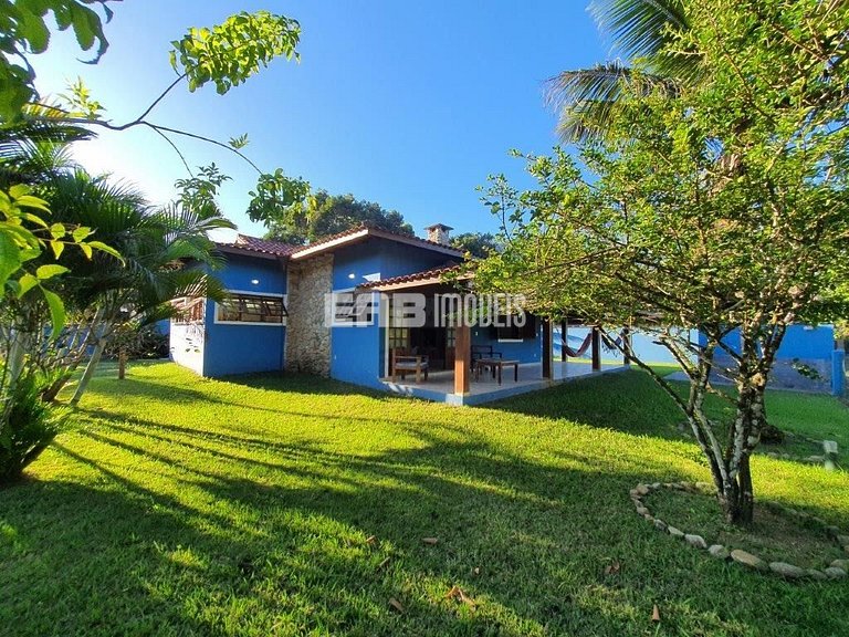 Em frente à área verde