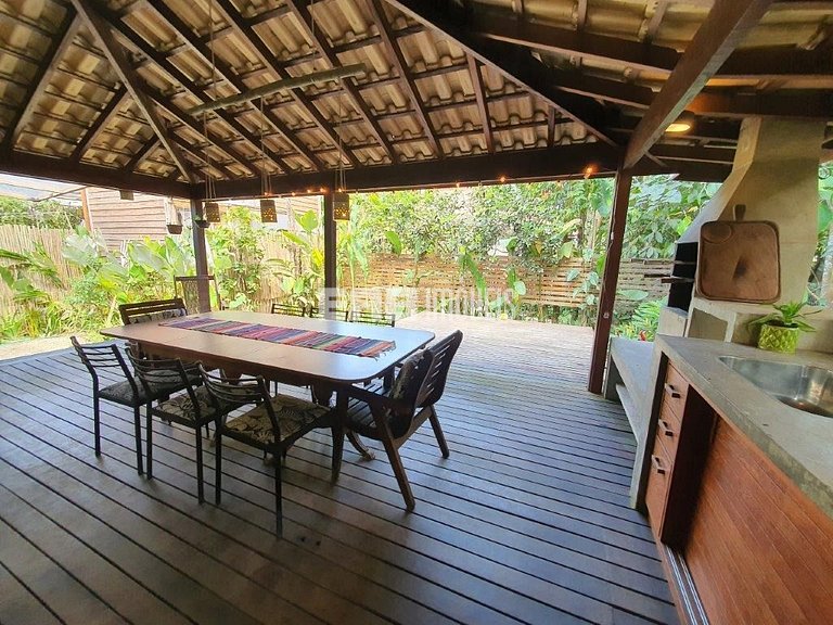 Charmosa casa de praia para locação em Itamambuca