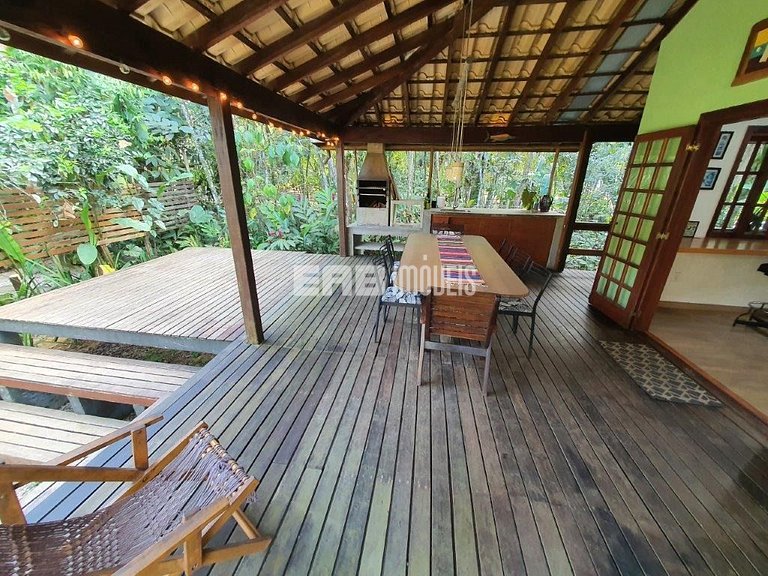 Charmosa casa de praia para locação em Itamambuca