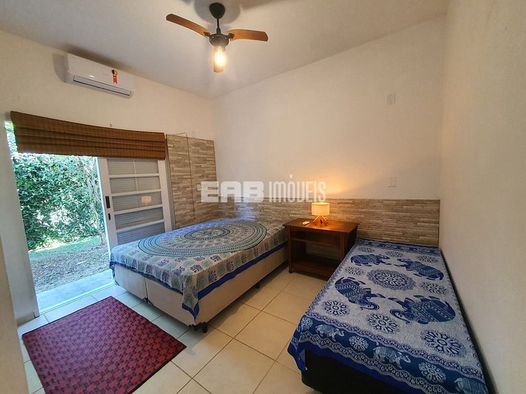 Casa com piscina, para 9 pessoas, a apenas 180m da praia