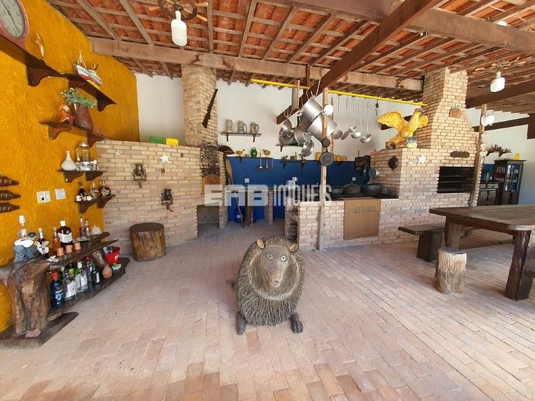 Casa para até 18 pessoas, com 8 dormitórios, na praia de Ita