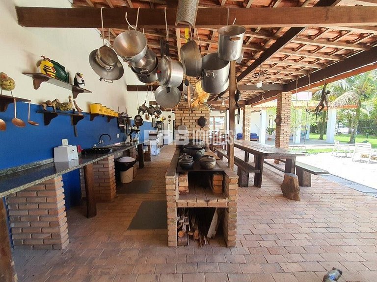 Casa para até 18 pessoas, com 8 dormitórios, na praia de Ita