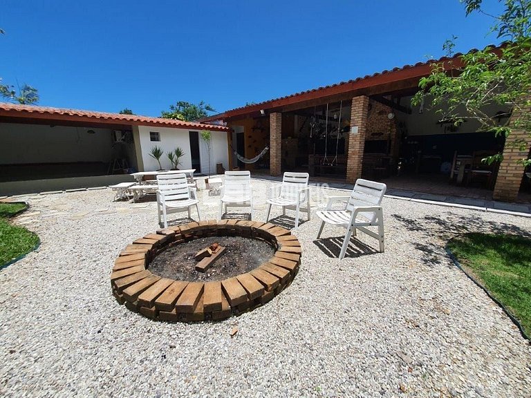 Casa para até 18 pessoas, com 8 dormitórios, na praia de Ita