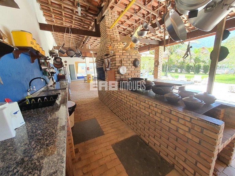 Casa para até 18 pessoas, com 8 dormitórios, na praia de Ita