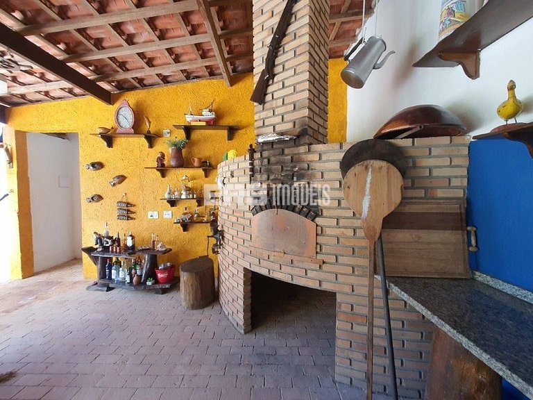 Casa para até 18 pessoas, com 8 dormitórios, na praia de Ita