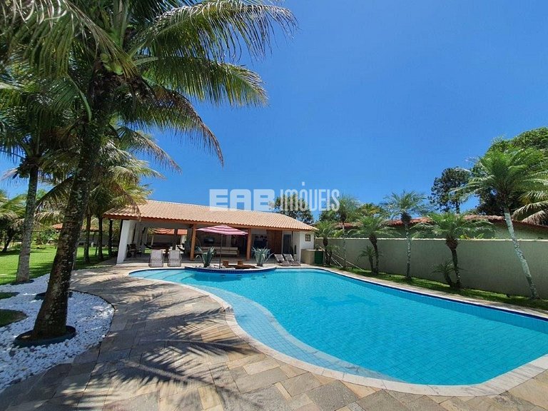 Casa para até 18 pessoas, com 8 dormitórios, na praia de Ita