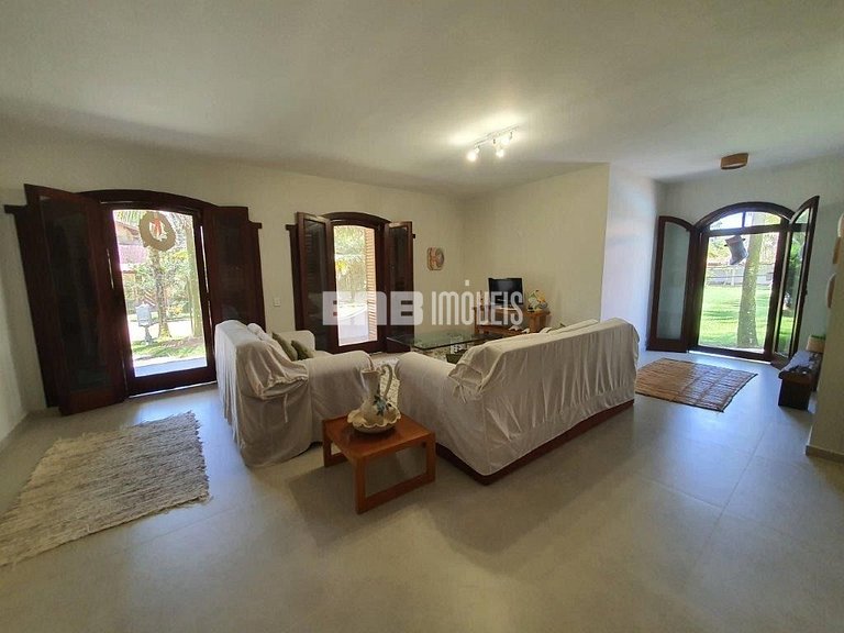 Casa para até 18 pessoas, com 8 dormitórios, na praia de Ita