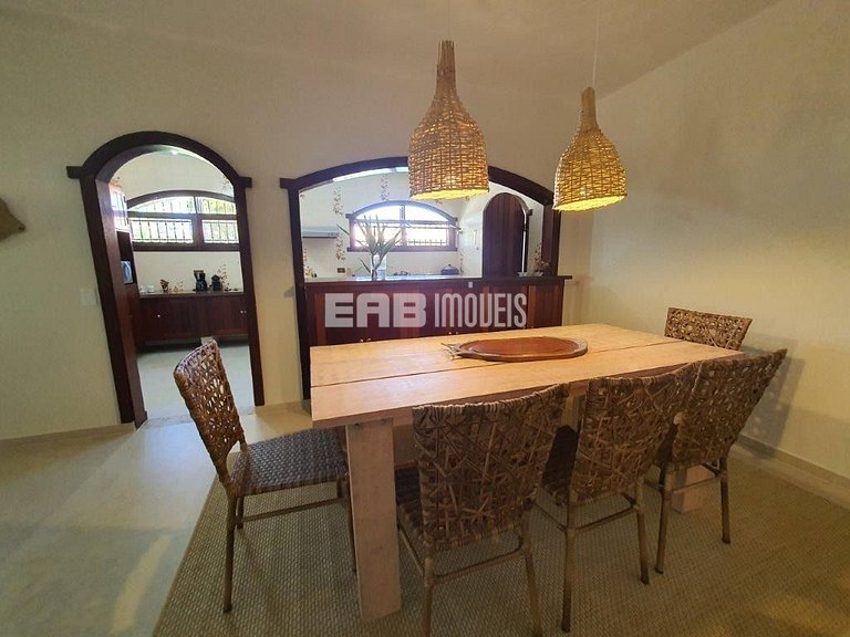 Casa para até 18 pessoas, com 8 dormitórios, na praia de Ita