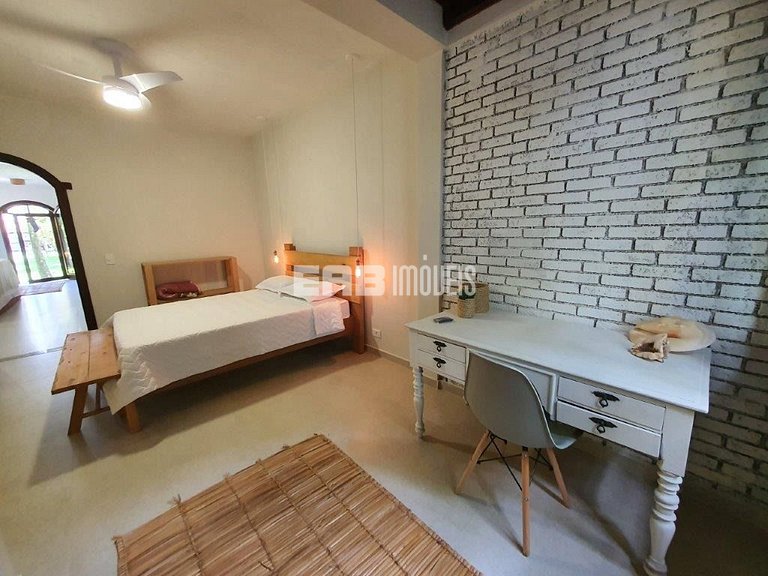 Casa para até 18 pessoas, com 8 dormitórios, na praia de Ita