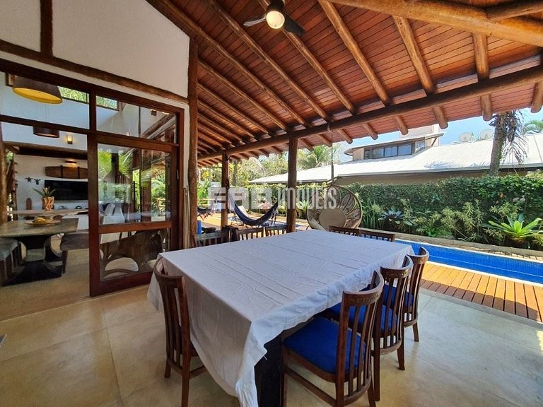 Casa para 8 pessoas a 50m da praia de Itamambuca