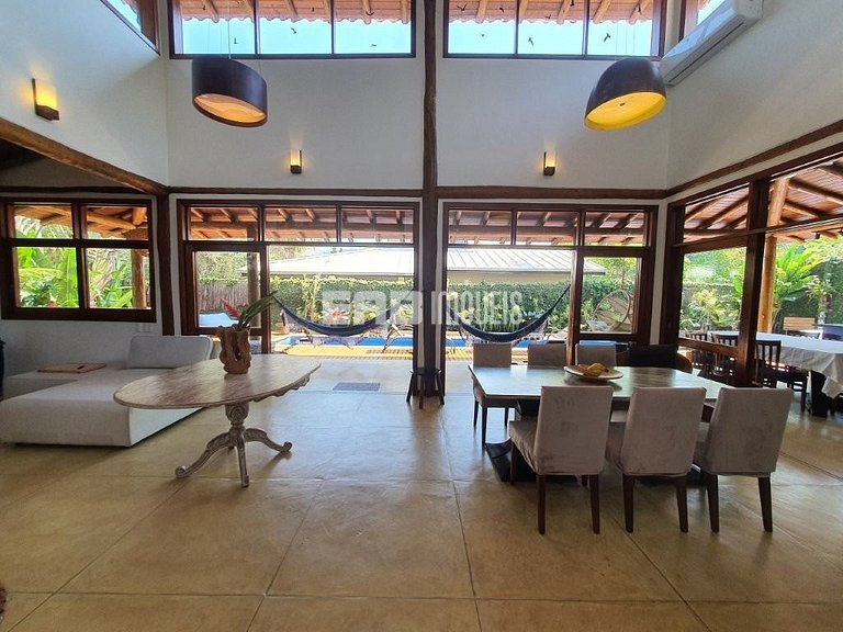 Casa para 8 pessoas a 50m da praia de Itamambuca