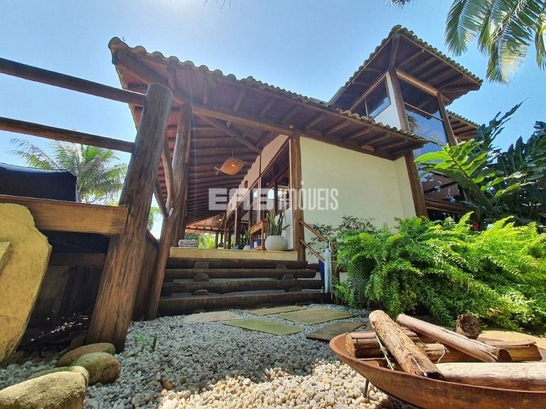 Casa para 8 pessoas a 50m da praia de Itamambuca