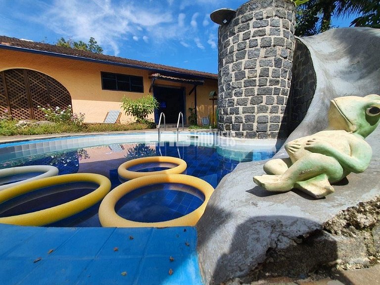 A poucos metros da linda praia de Itamambuca em Ubatuba