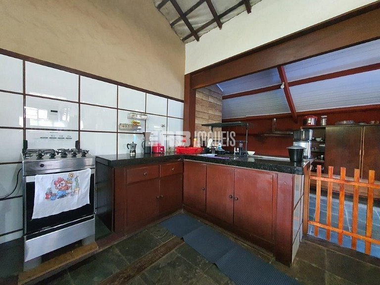 A poucos metros da linda praia de Itamambuca em Ubatuba