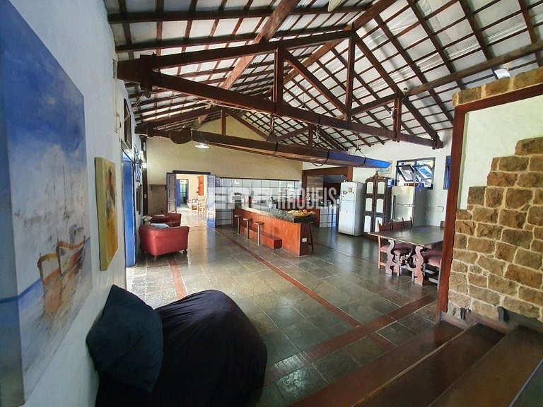 A poucos metros da linda praia de Itamambuca em Ubatuba