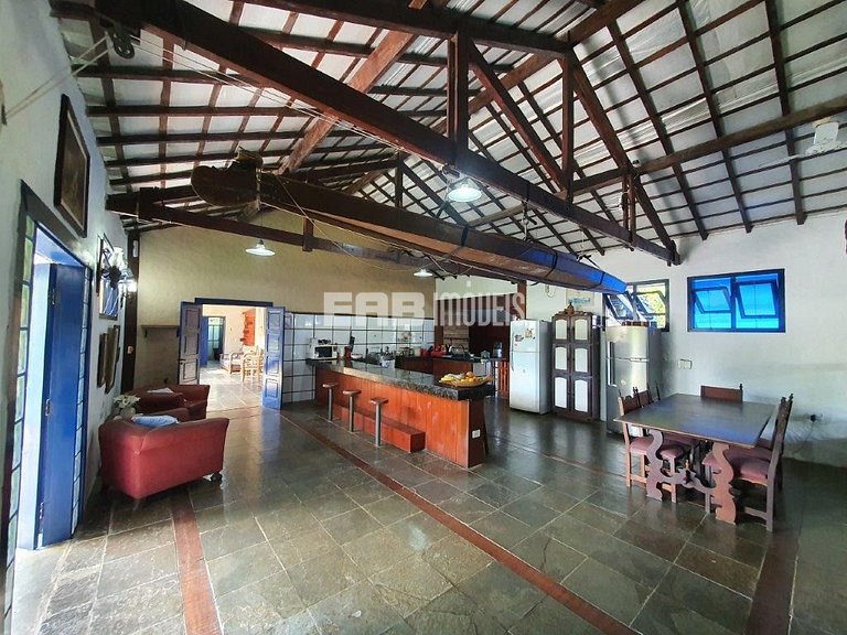 A poucos metros da linda praia de Itamambuca em Ubatuba