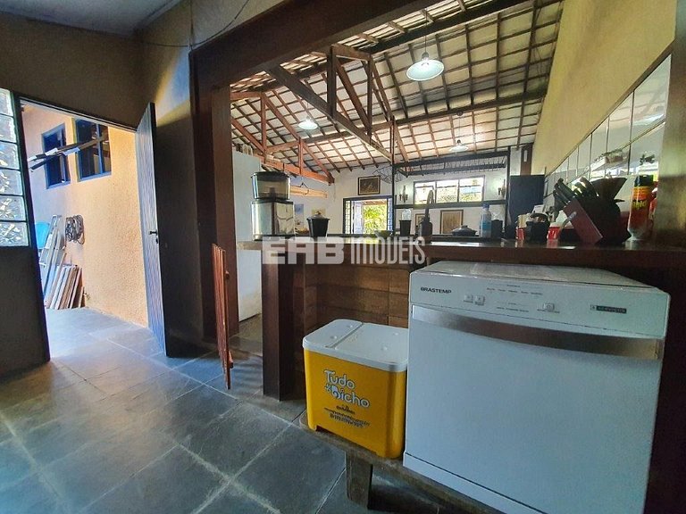 A poucos metros da linda praia de Itamambuca em Ubatuba