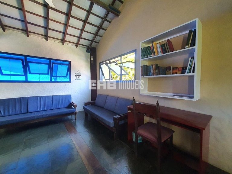 A poucos metros da linda praia de Itamambuca em Ubatuba