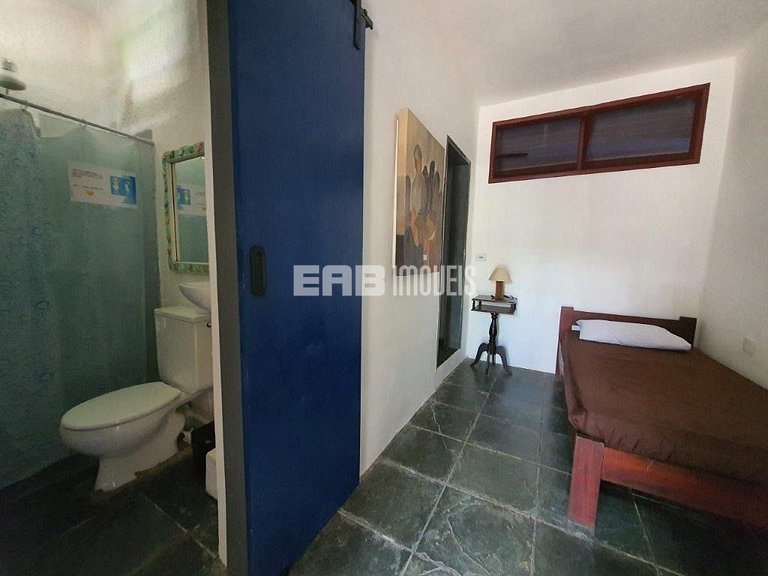 A poucos metros da linda praia de Itamambuca em Ubatuba