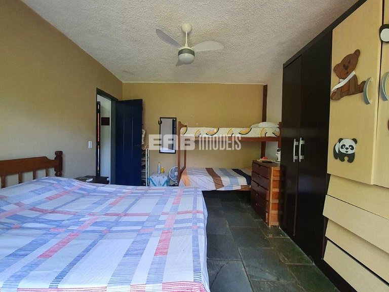 A poucos metros da linda praia de Itamambuca em Ubatuba