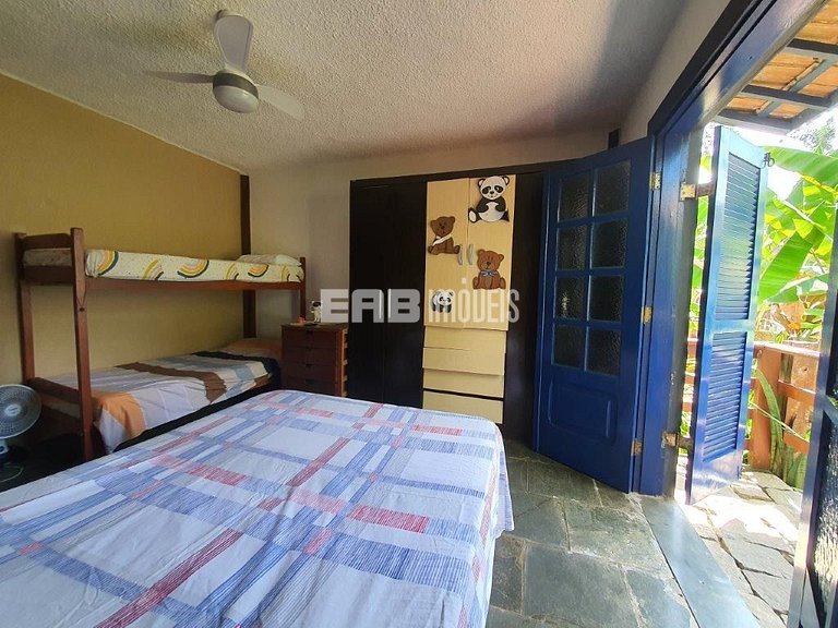 A poucos metros da linda praia de Itamambuca em Ubatuba