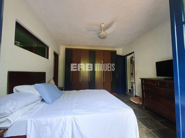 A poucos metros da linda praia de Itamambuca em Ubatuba