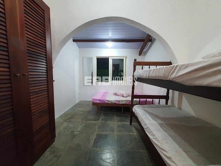 A poucos metros da linda praia de Itamambuca em Ubatuba