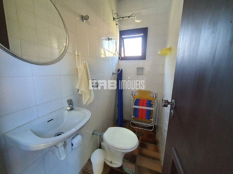 Casa a poucos passos da praia de Itamambuca