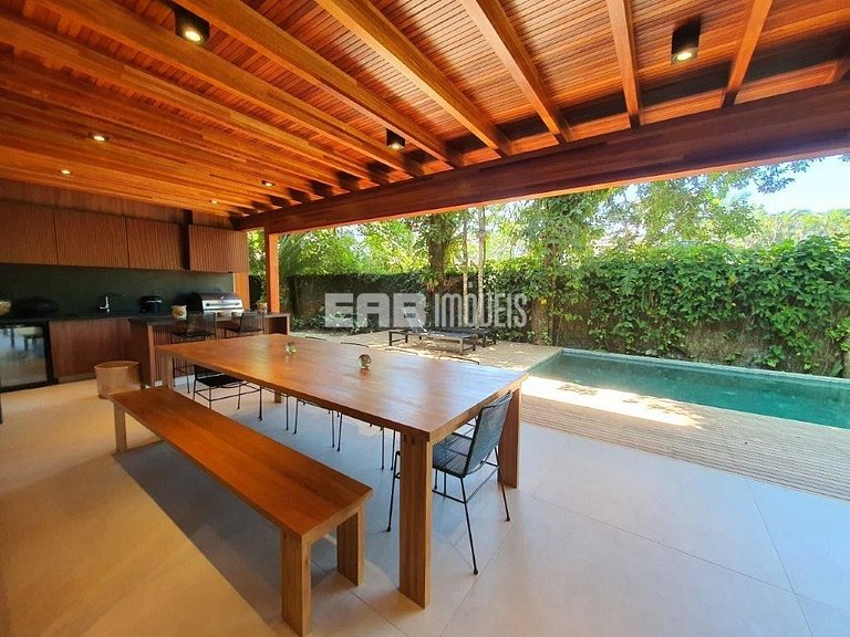 Casa de praia, com 5 suítes, ar e piscina