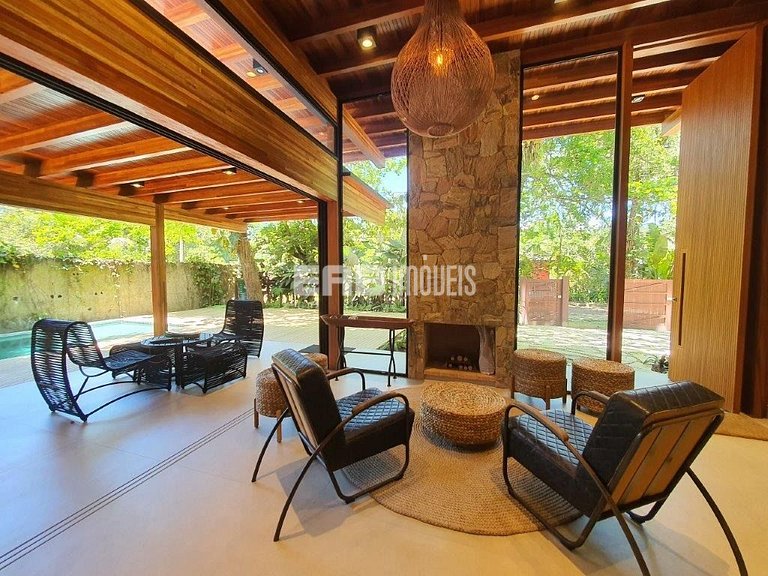 Casa de praia, com 5 suítes, ar e piscina