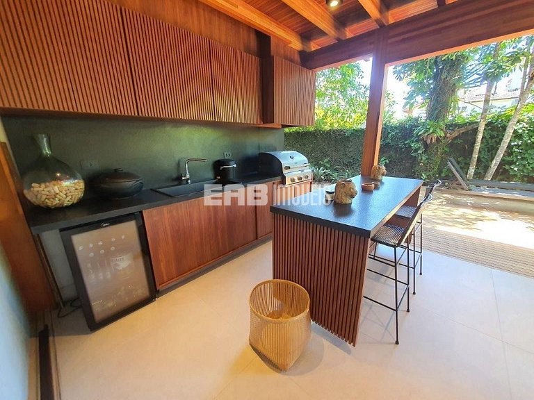 Casa de praia, com 5 suítes, ar e piscina