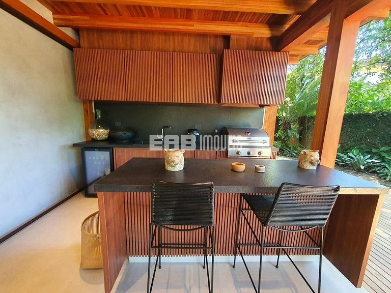 Casa de praia, com 5 suítes, ar e piscina