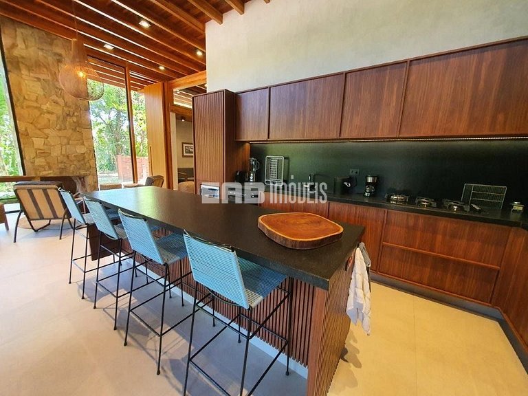 Casa de praia, com 5 suítes, ar e piscina