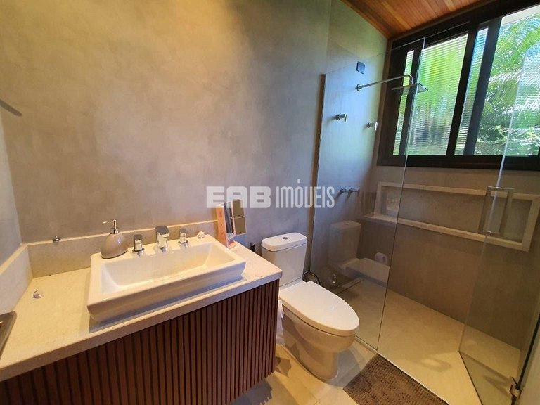 Casa de praia, com 5 suítes, ar e piscina