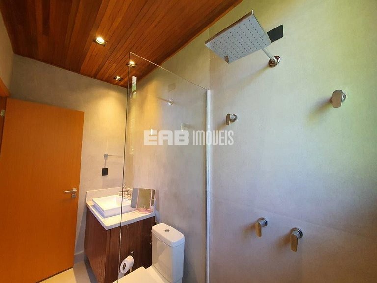 Casa de praia, com 5 suítes, ar e piscina