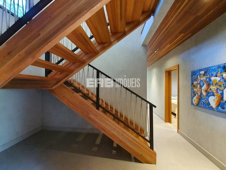 Casa de praia, com 5 suítes, ar e piscina