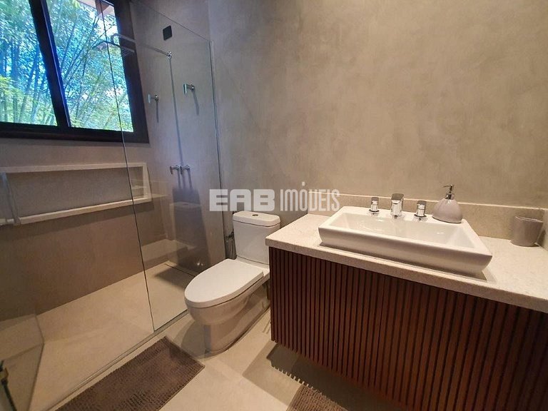 Casa de praia, com 5 suítes, ar e piscina