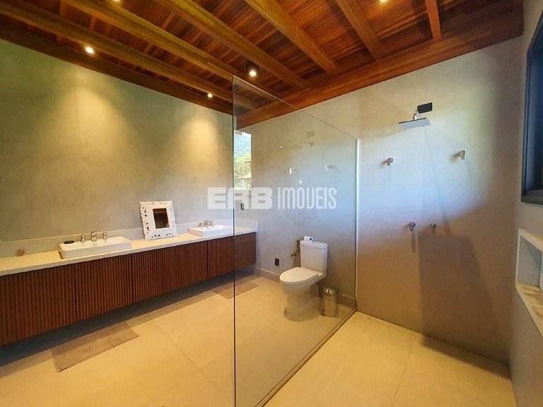 Casa de praia, com 5 suítes, ar e piscina