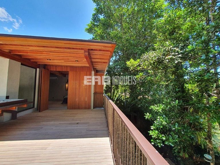 Casa de praia, com 5 suítes, ar e piscina