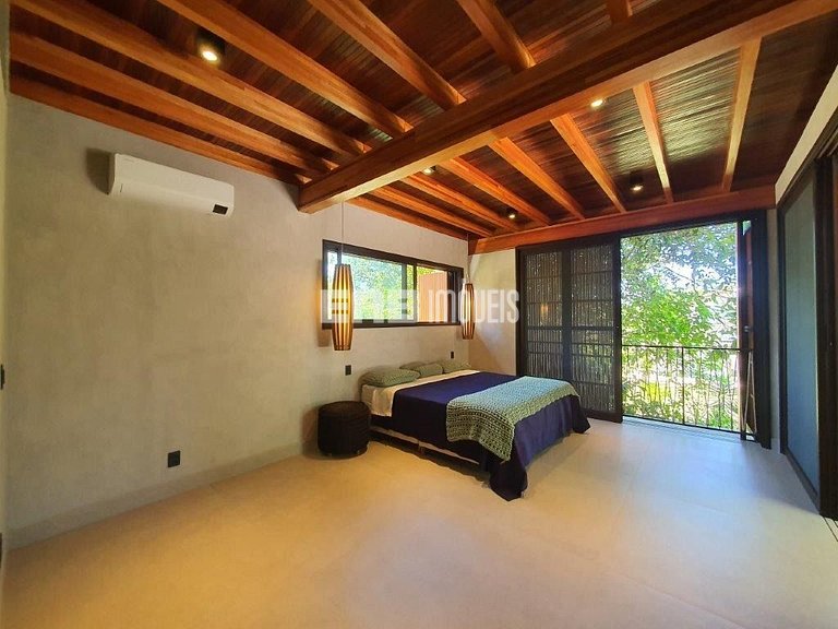 Casa de praia, com 5 suítes, ar e piscina