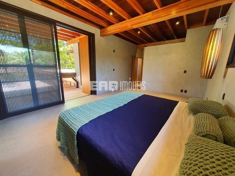 Casa de praia, com 5 suítes, ar e piscina