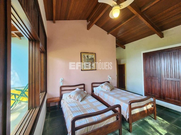 Casa na Praia do Félix com uma vista espetacular